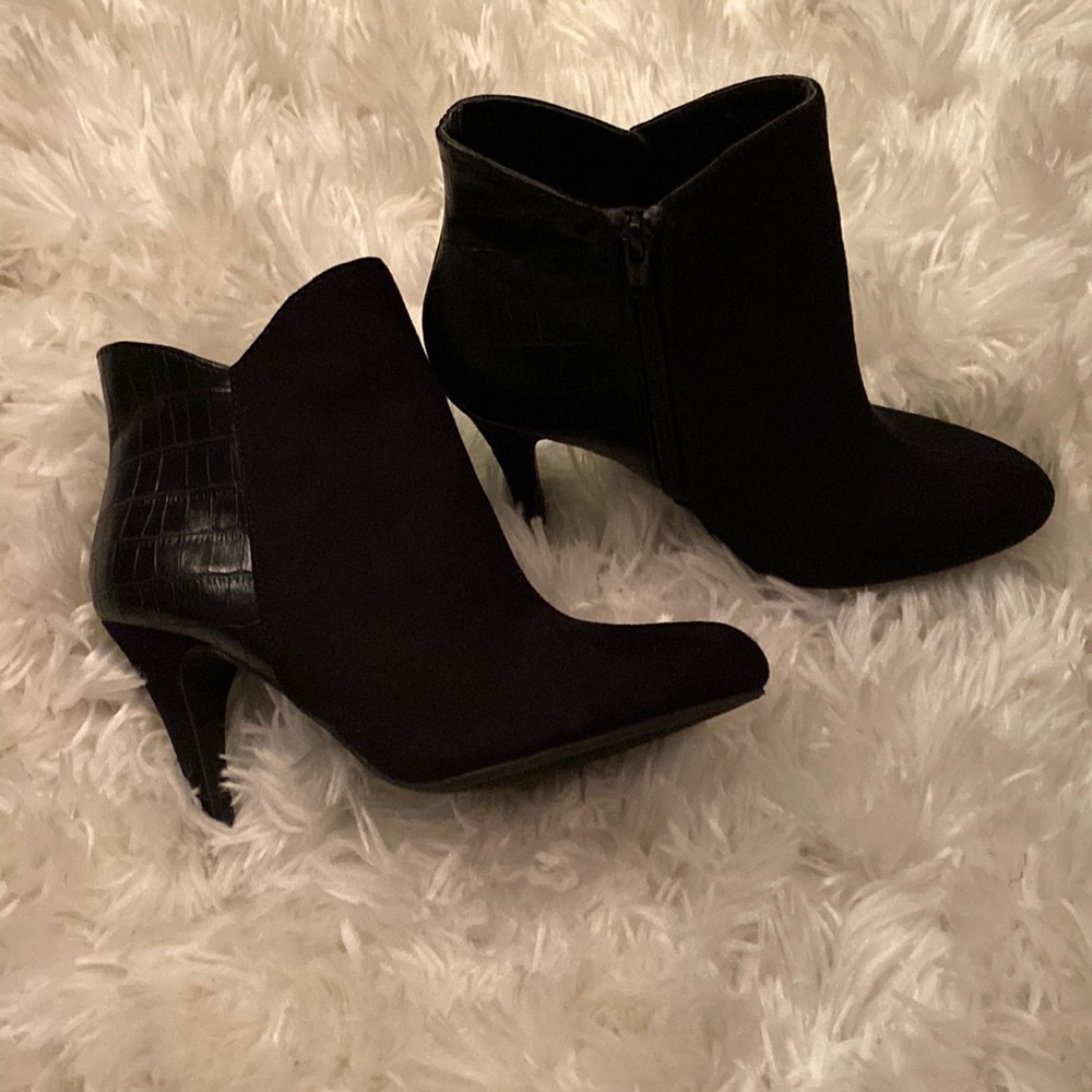 Black boots